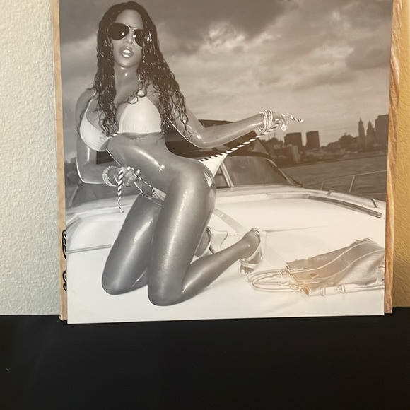 Lil' Kim - The Naked Truth - Picture 5 of 6